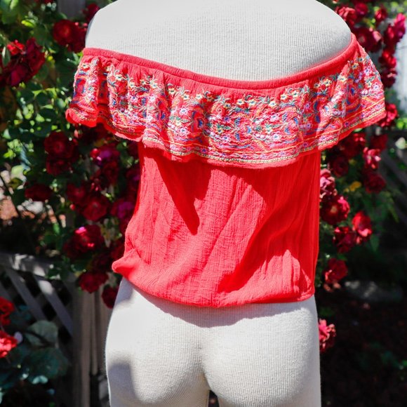 Embroidered Top - Picture 4 of 12